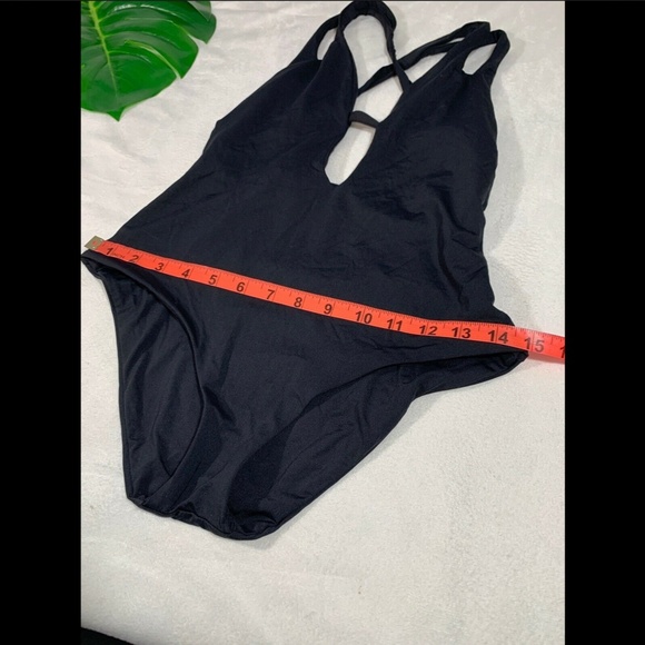 NEW $118 BECCA Split Strap Tie Back One-Piece Swimsuit in Black [ Small ]‎ - Picture 4 of 8